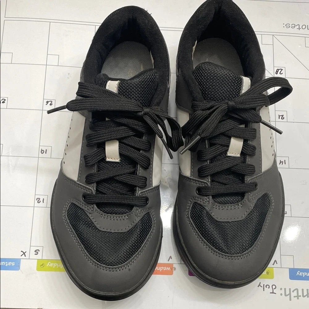 Shimano Black and Gray womens Sneakers